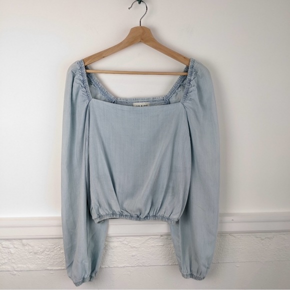 Anthropolgie Cloth And Stone Smocked Chambray Top - Picture 1 of 9